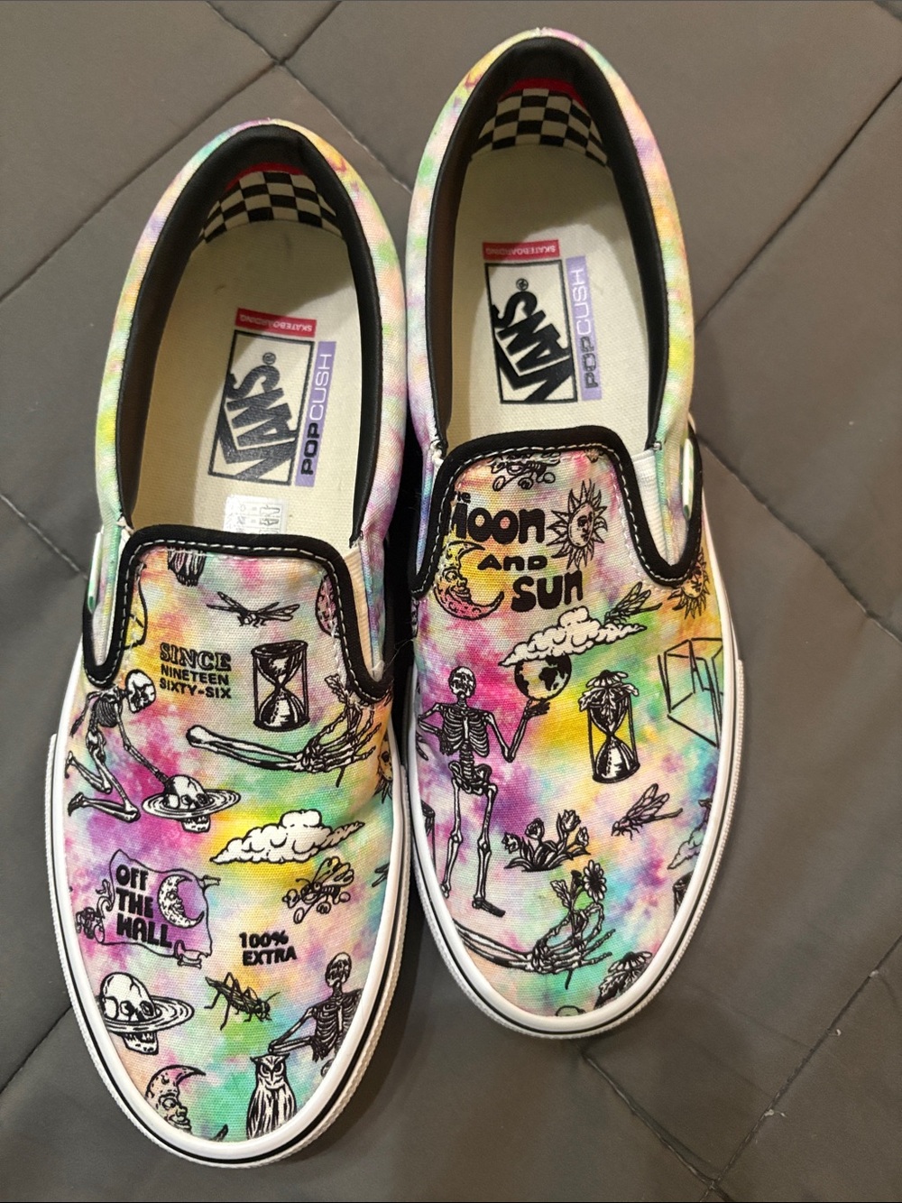 Vans Men’s NWOT Slip-On Sneakers - Tie-Dye Moon & Sun 8,5